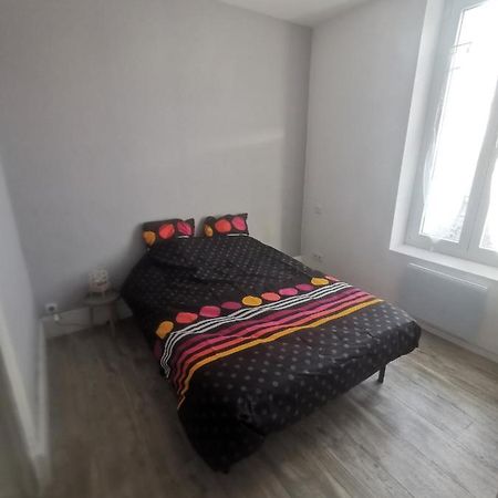Appartement Avec Terrasse Vichy Dış mekan fotoğraf