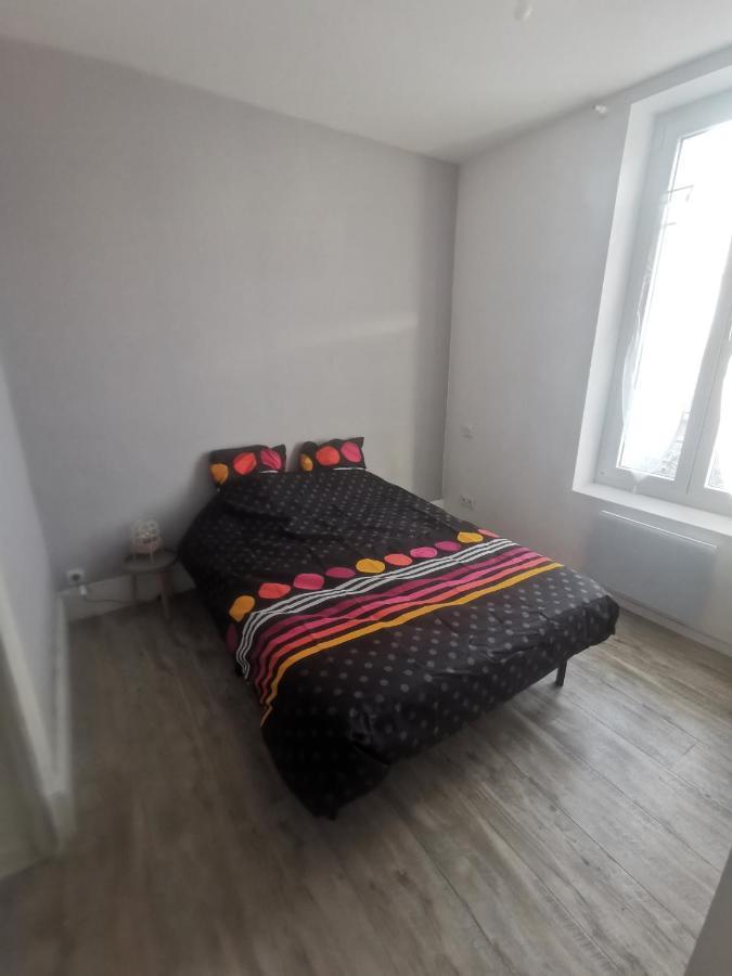Appartement Avec Terrasse Vichy Dış mekan fotoğraf