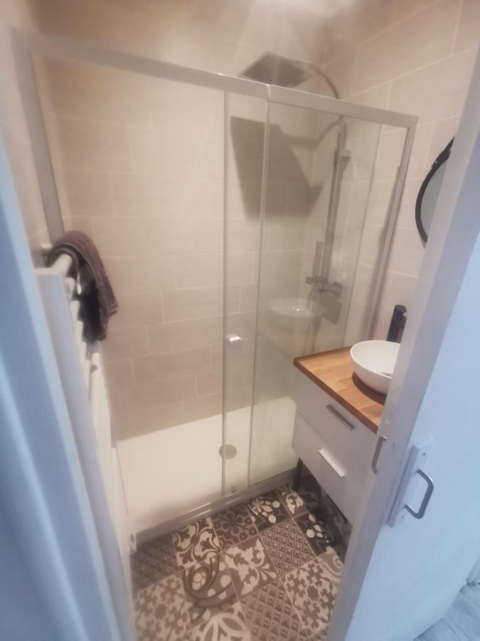 Appartement Avec Terrasse Vichy Dış mekan fotoğraf